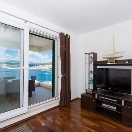 Sea View Vana Lejlighed *